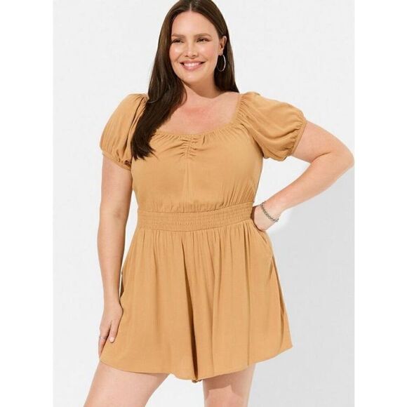 Torrid Rayon Slub Smocked Waist Romper (Sz 4) - Picture 1 of 4